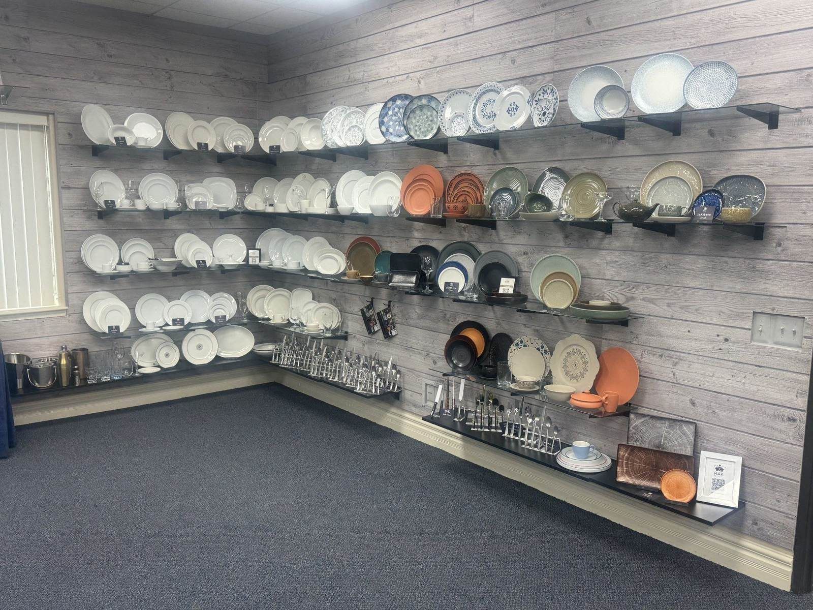 Tabletop and smallwares showroom