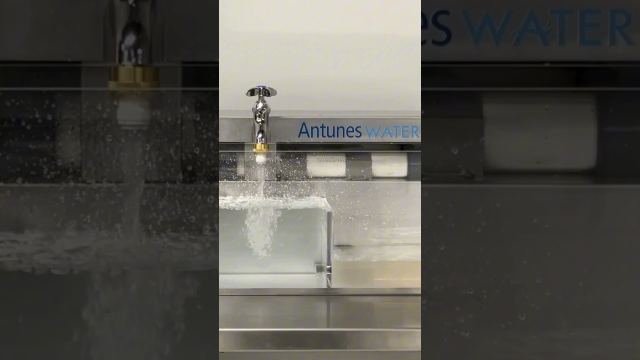 The Self Cleaning Filter Keeping Water Crystal Clear