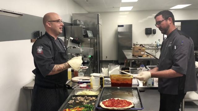 Lincoln DCTI Conveyor Oven - Fresh Dough Pizza in 5 minutes